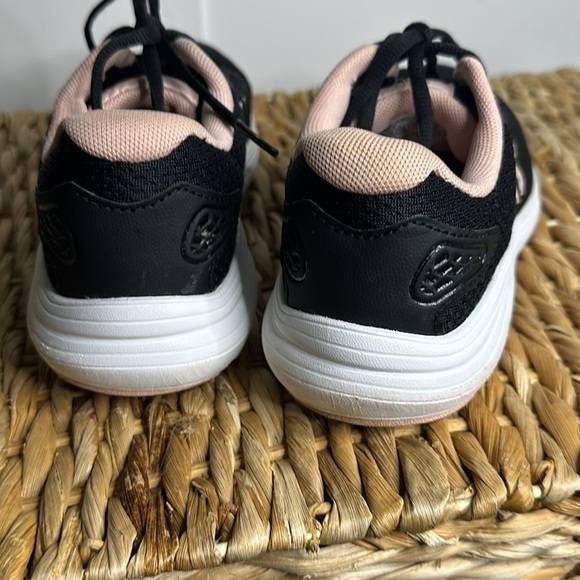 Under Armour sneakers size 7‎ - Picture 4 of 8
